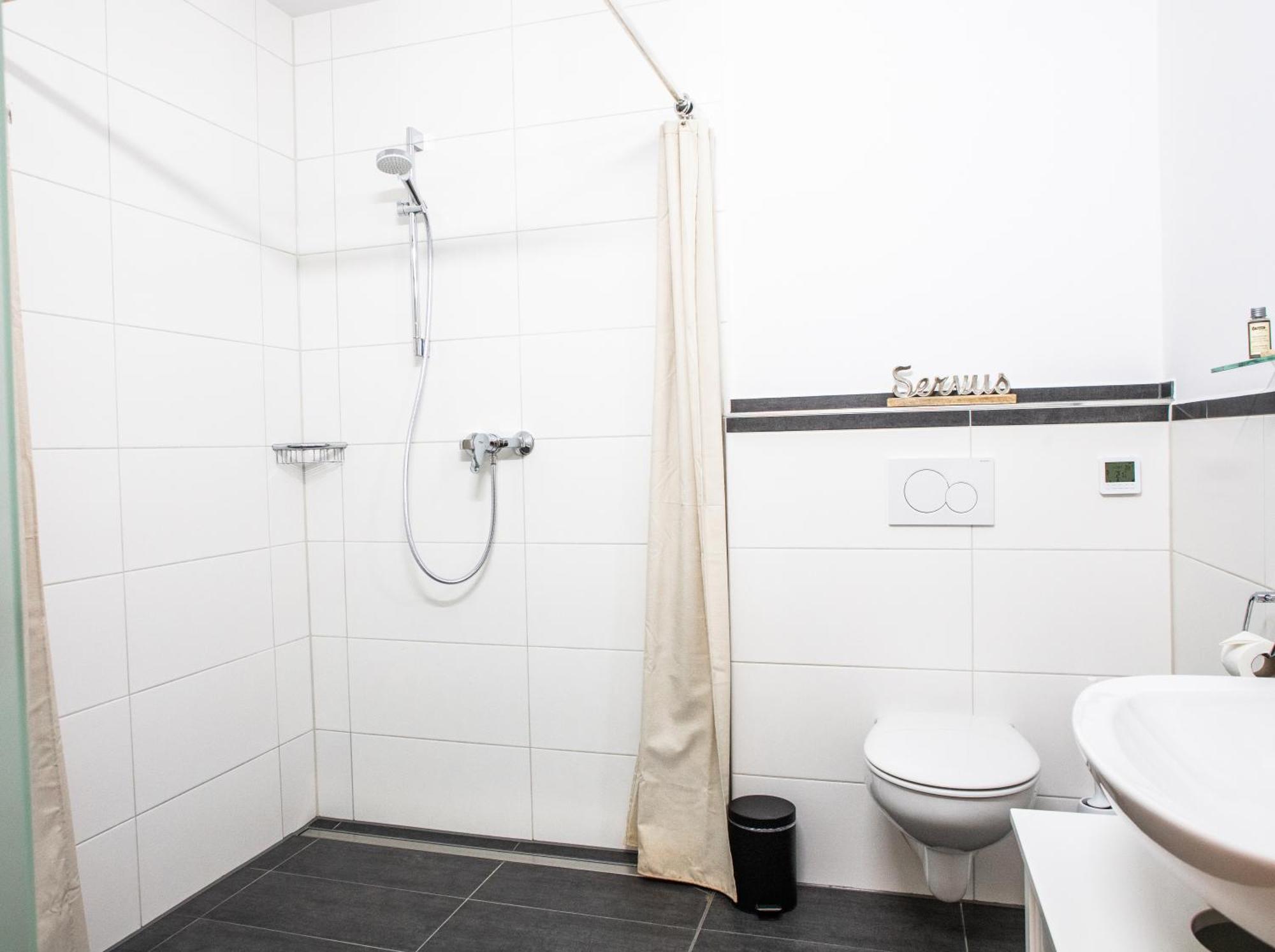 Gaestezimmer Ross Hohenlinden Luaran gambar